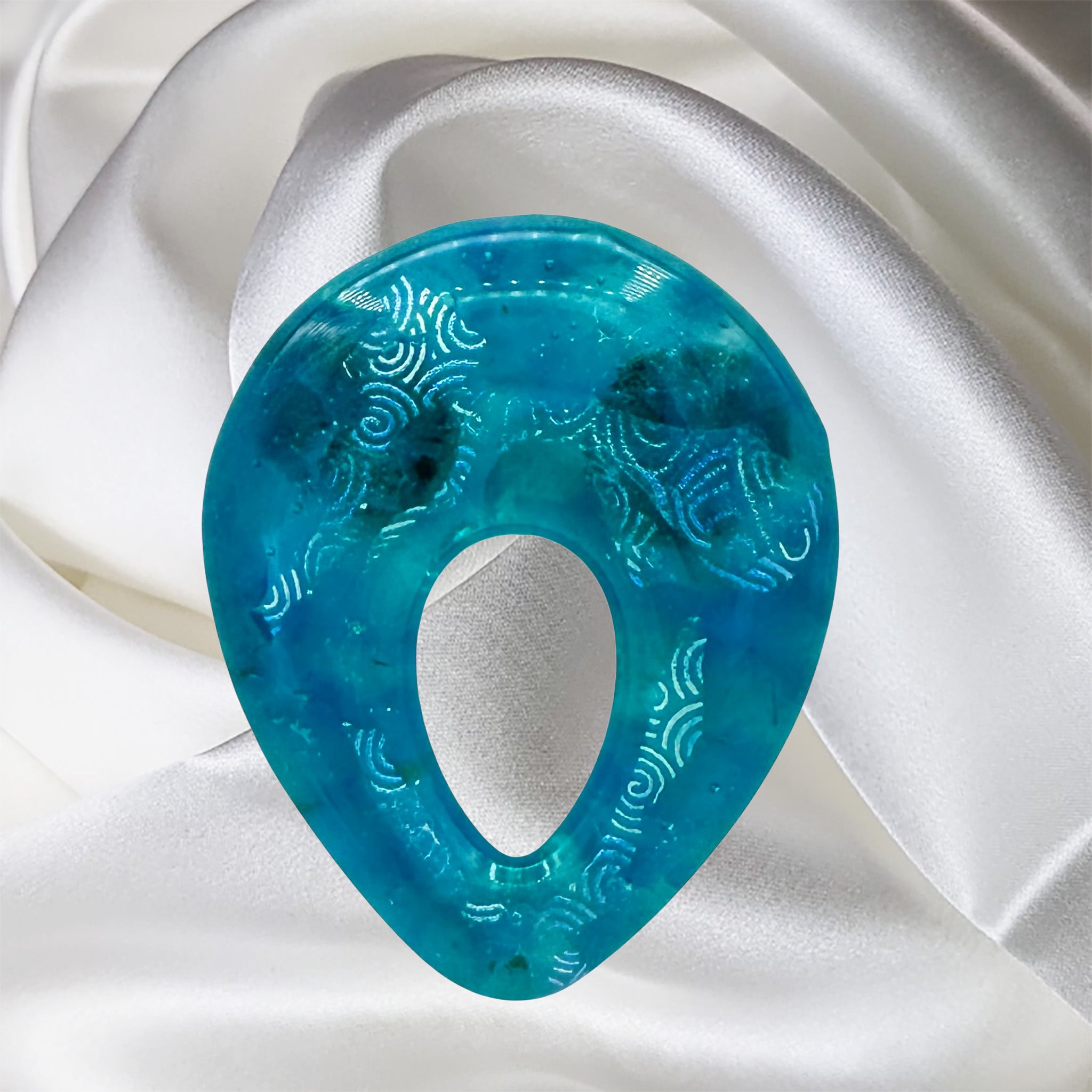 Magnetic Aqua Blue Pattern Dichroic Glass Eyeglass Holder